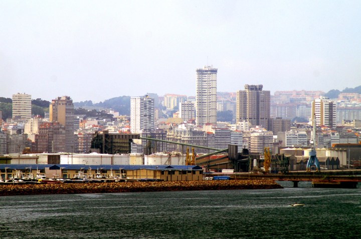 sky-line-coruña-rascacielos-torre-hercon