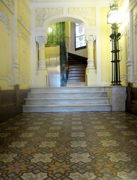 suelo-hidraulico-modernista-edificio-calle-compostela-años-1910-arquitecto-julio-galan-carvajal