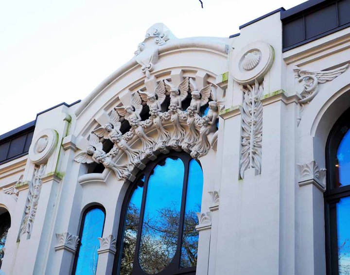 OLYMPUS DIGITAL CAMERA